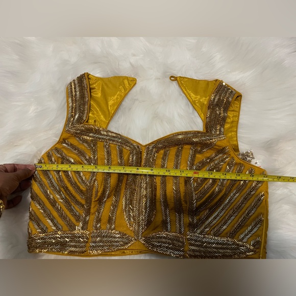 Very Elegant designer Gold Dhoti Set - Picture 6 of 7